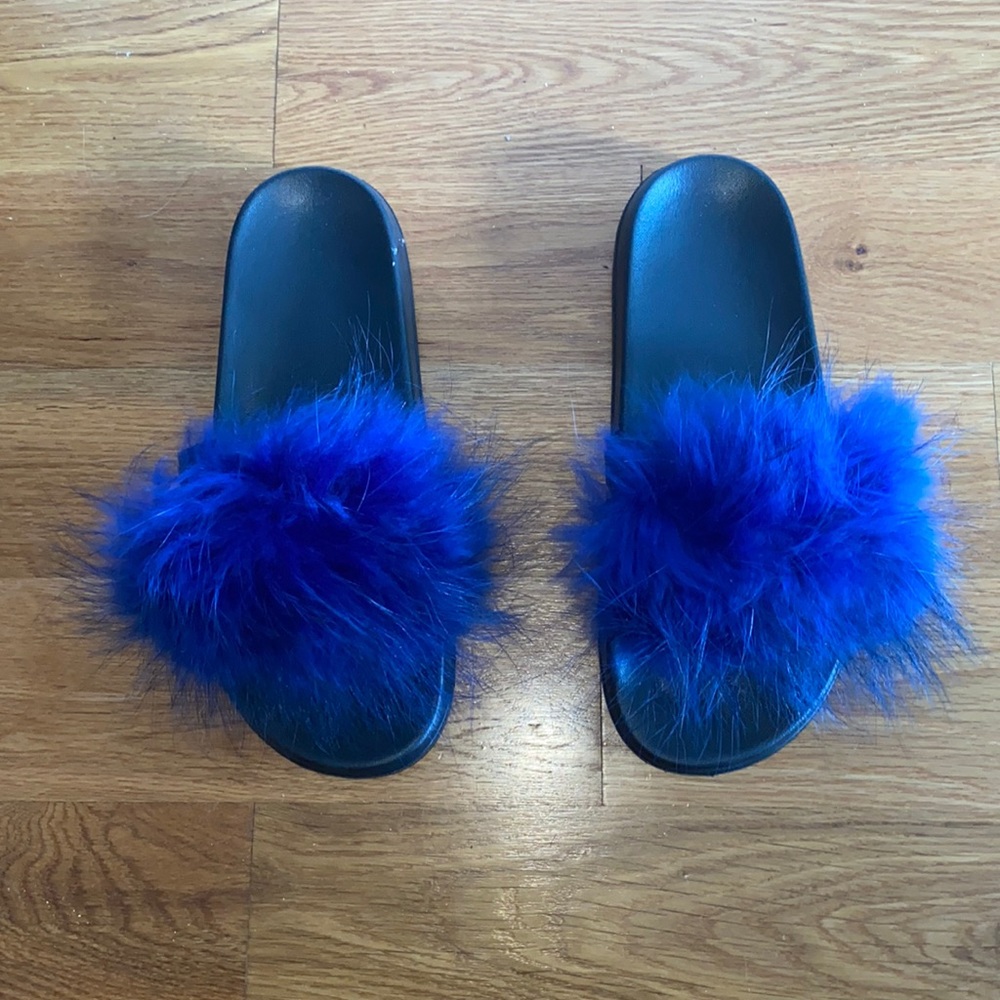 Real Fur Blue Fuzzy Slipper Slides